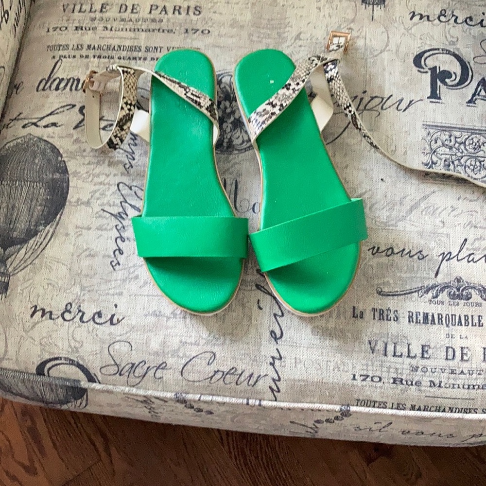 New Bamboo sandals